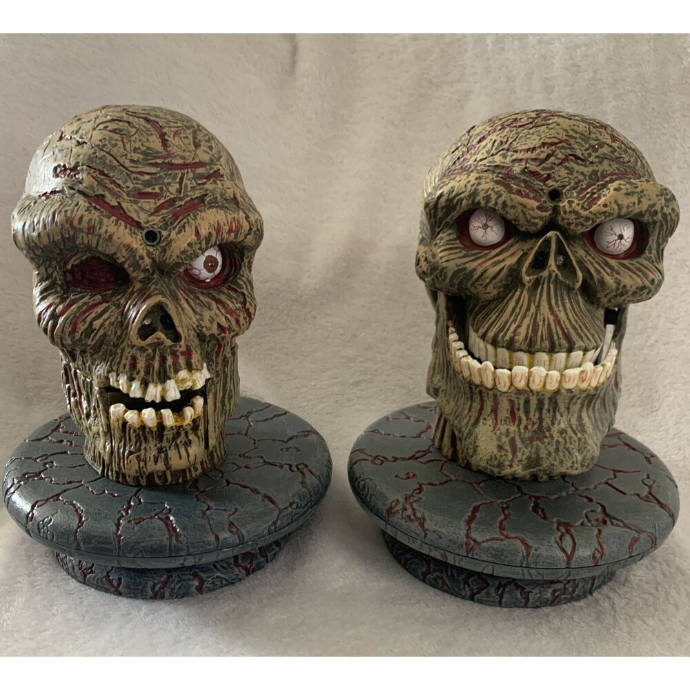 THE ROTTEN HEADS 2 MOTION ACTIVATED ROTTEN HEADS ZOMBIE HALLOWEEN Read
